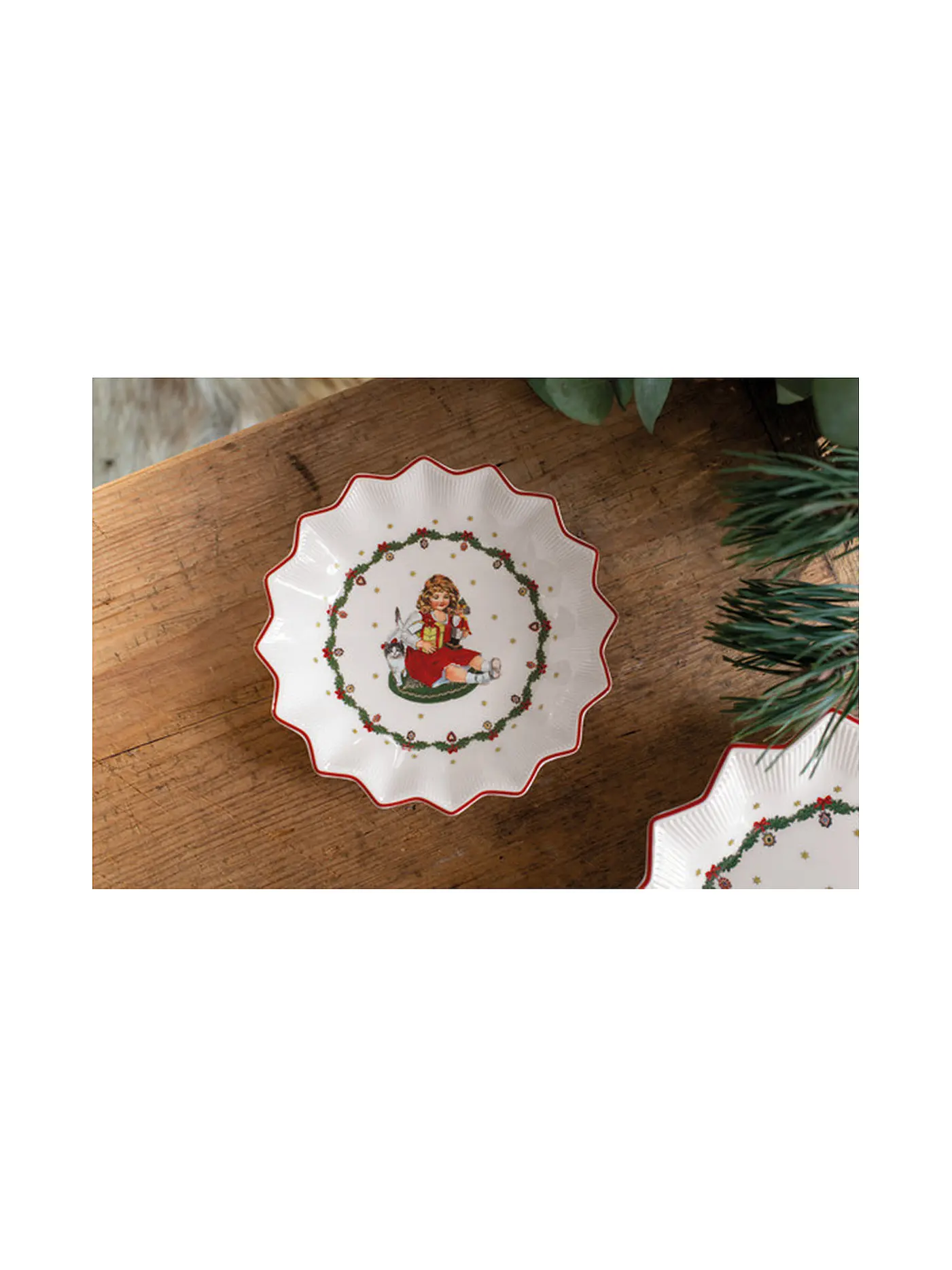 VILLEROY & BOCH | Toy's Fantasy Schale klein, Kind mit Spielzeug 16,5x16,5x3cm | 
